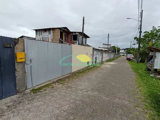 Casa com 135m² 2 quartos e 1 banheiro, à venda, no bairro Tapera da Base em Florianópolis