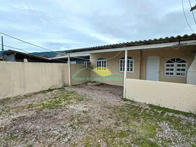 Casa com 135m² 2 quartos e 1 banheiro, à venda, no bairro Tapera da Base em Florianópolis