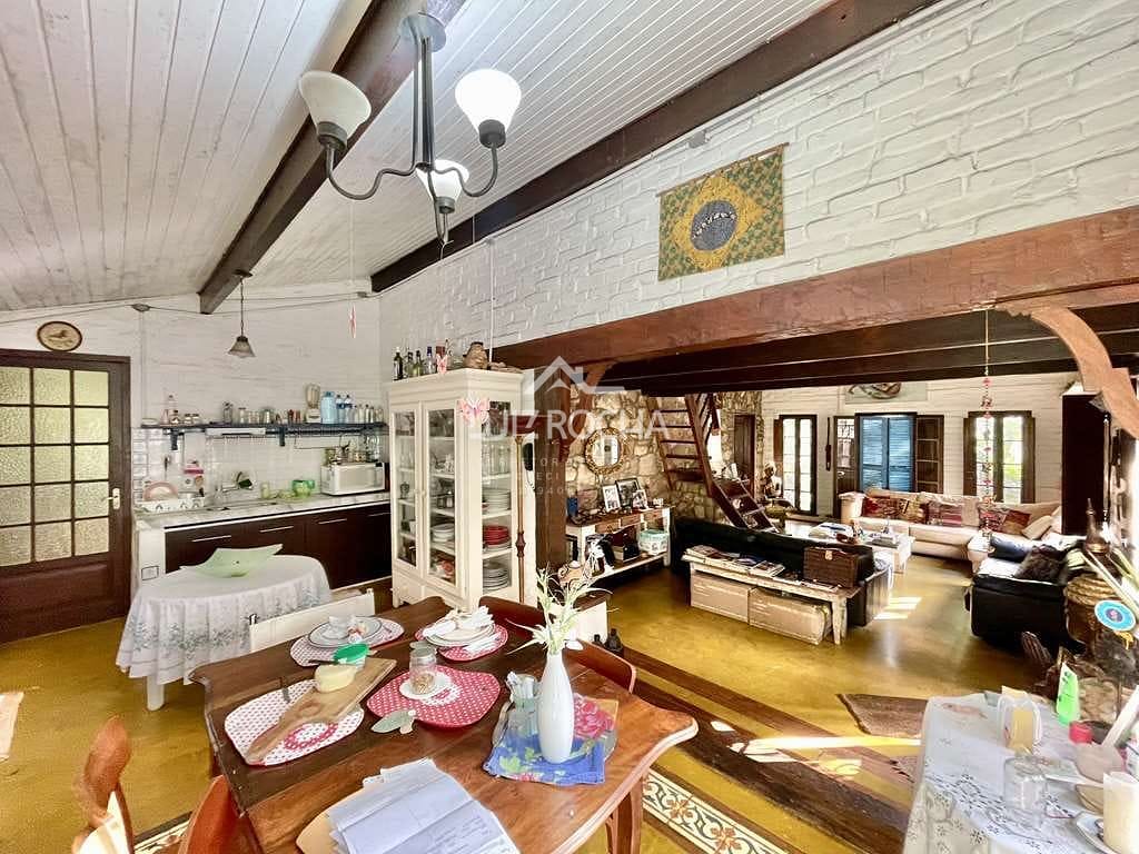 Casa à venda com 3 quartos, 440m² - Foto 17