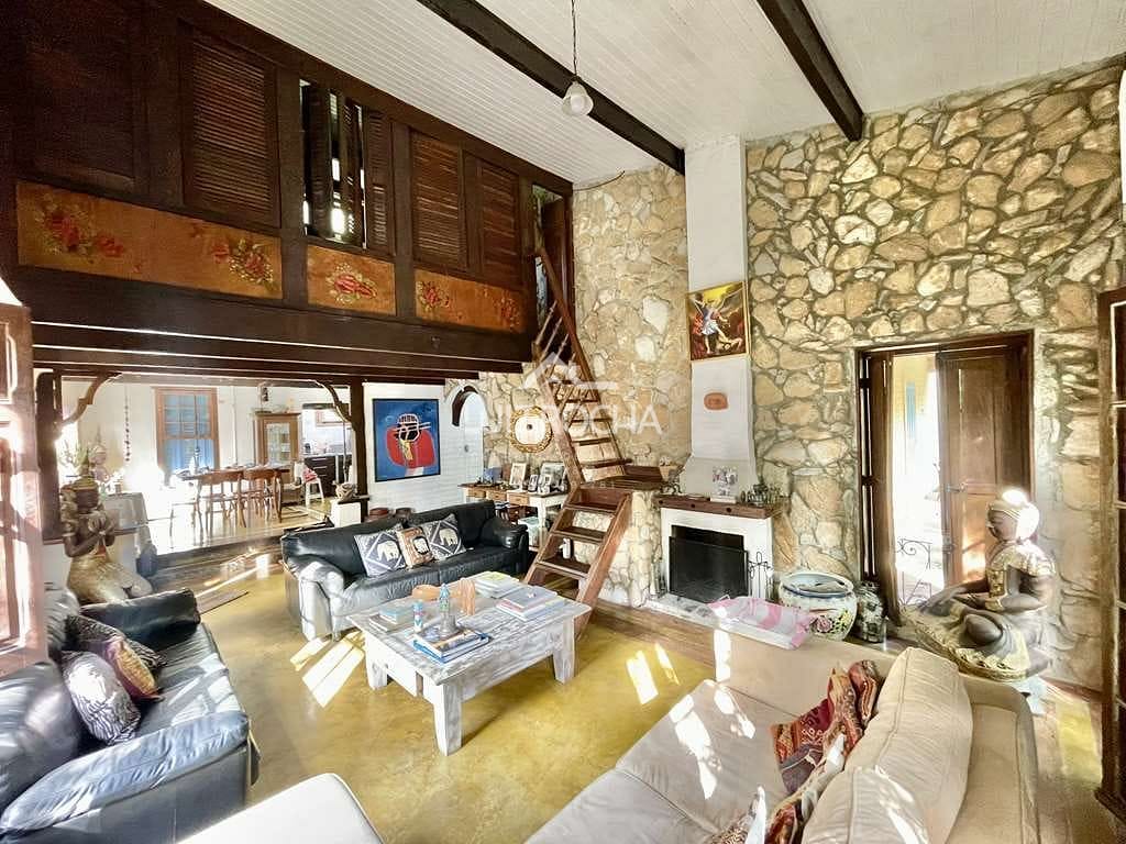 Casa à venda com 3 quartos, 440m² - Foto 18