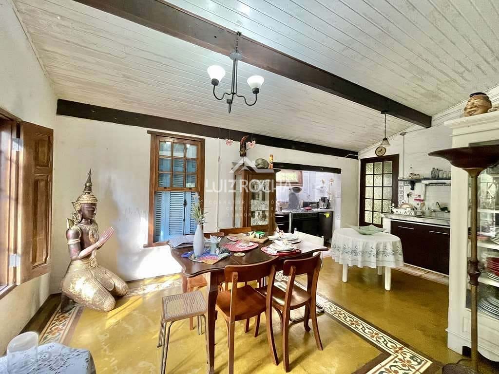 Casa à venda com 3 quartos, 440m² - Foto 22