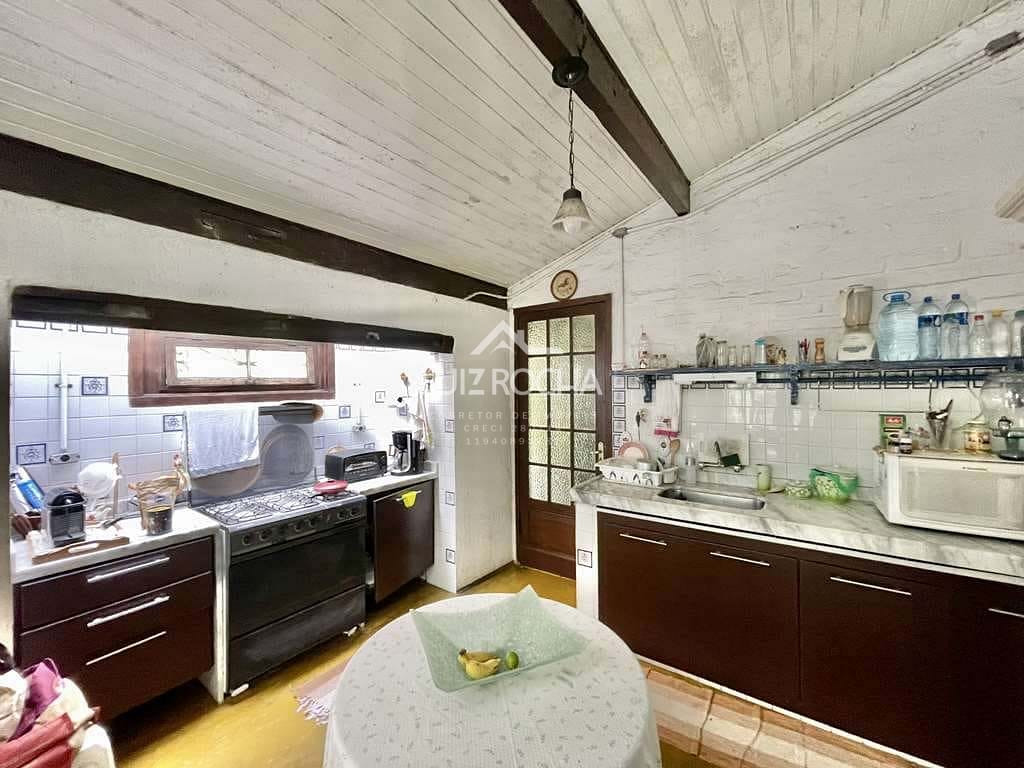 Casa à venda com 3 quartos, 440m² - Foto 24