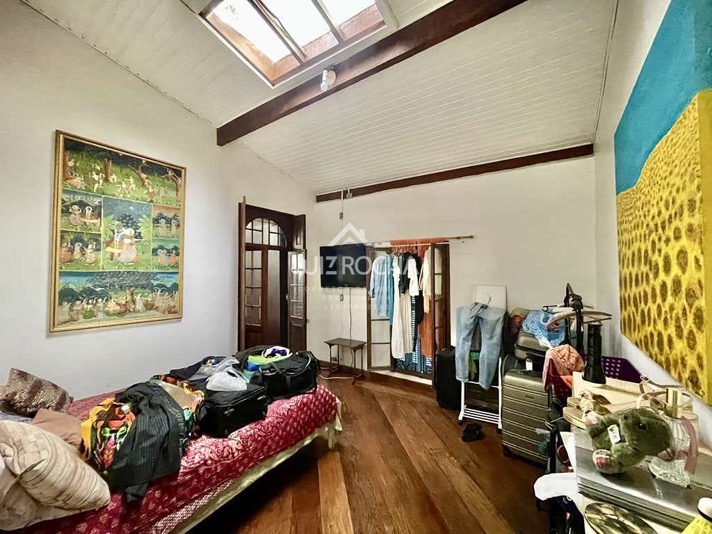 Casa à venda com 3 quartos, 440m² - Foto 35