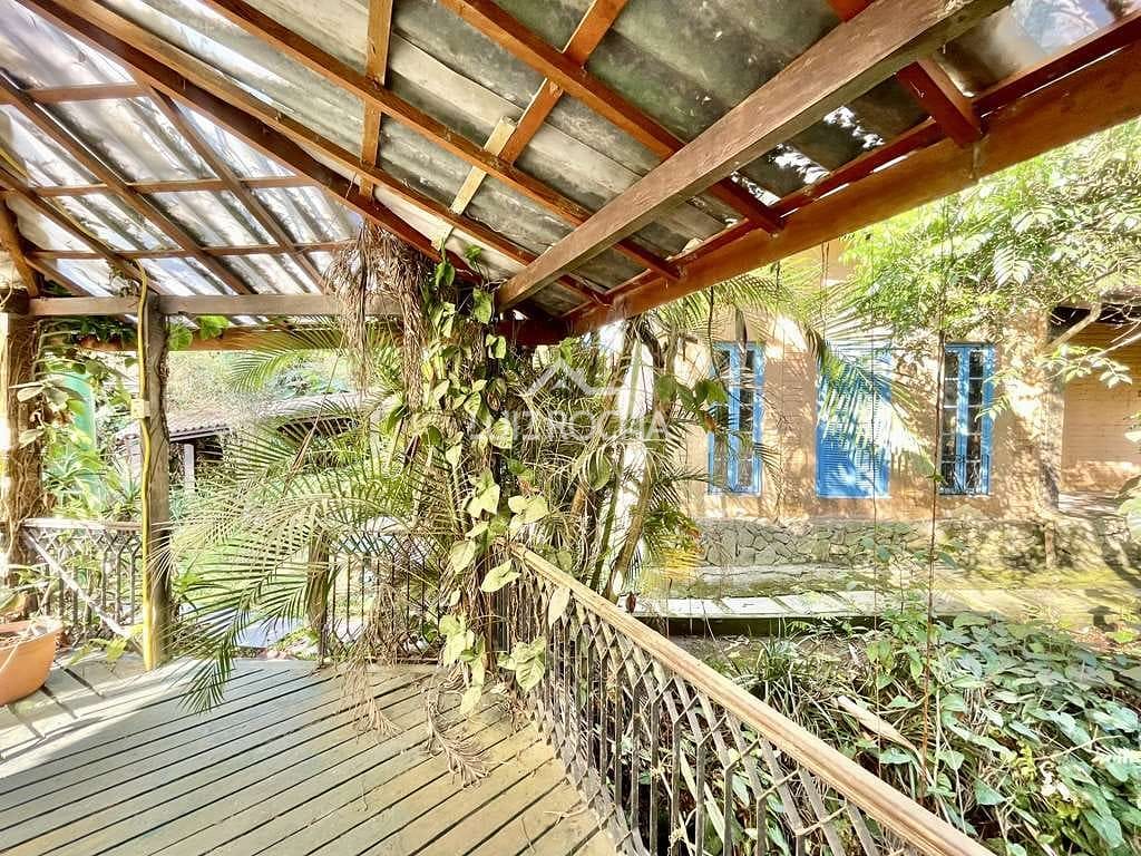 Casa à venda com 3 quartos, 440m² - Foto 48