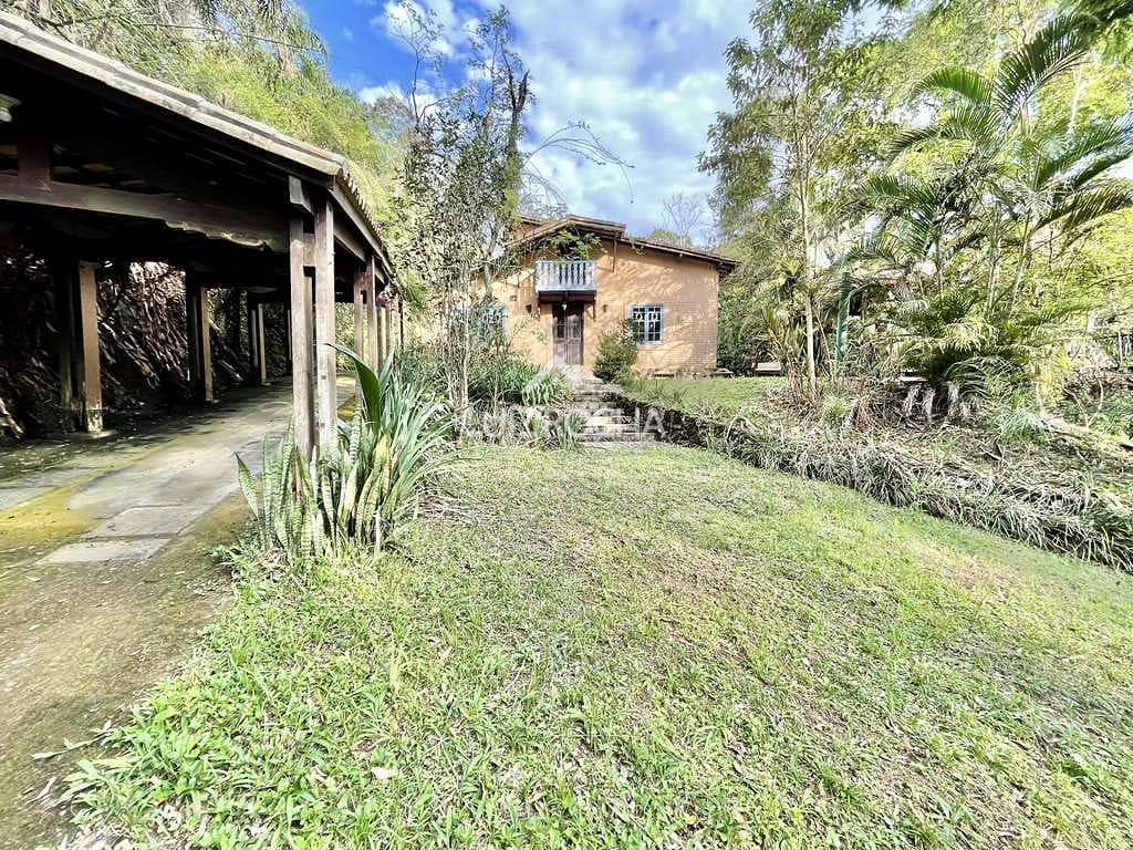 Casa à venda com 3 quartos, 440m² - Foto 8