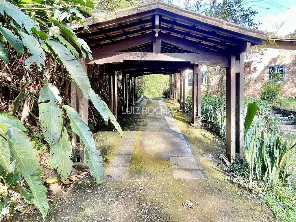 Casa à venda com 3 quartos, 440m² - Foto 9