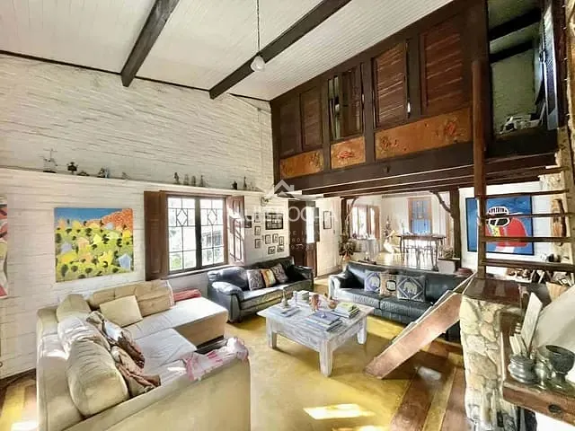 Casa com 4199m² 3 quartos e 4 banheiros, à venda, no bairro Moinho Velho em Embu das Artes
