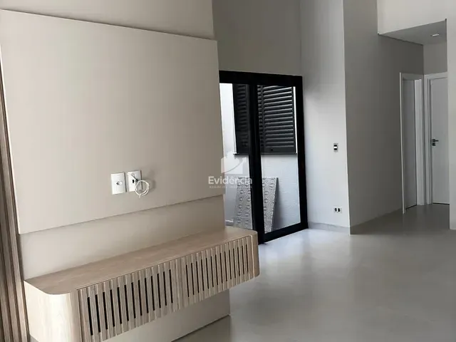 Casa 3 quartos e 2 banheiros, à venda, no bairro Jardim Ecoville I em Cambé