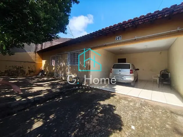 Casa com 300m² 3 quartos e 2 banheiros, à venda, no bairro Maria Lúcia em Londrina