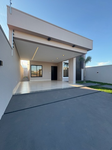 Casa com 250m² 3 quartos e 1 banheiro, à venda, no bairro Residencial Veneza em Nova Mutum