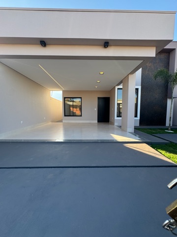 Casa com 250m² 3 quartos e 1 banheiro, à venda, no bairro Residencial Veneza em Nova Mutum