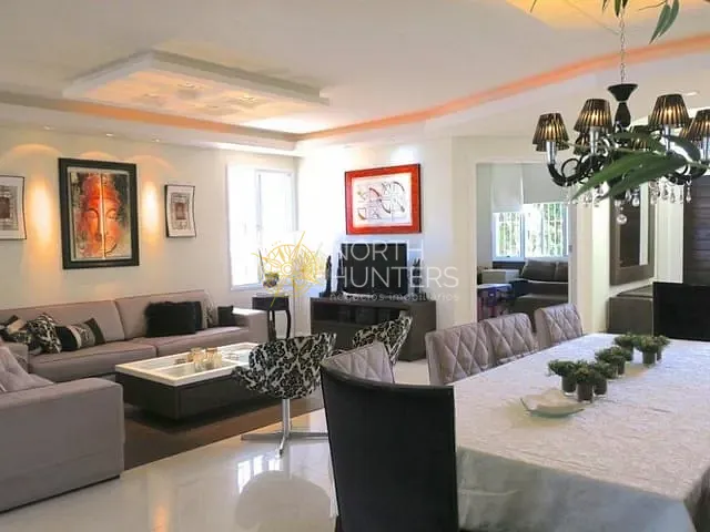 Casa com 450m² 4 quartos e 4 banheiros, para alugar, no bairro Jurerê em Florianópolis