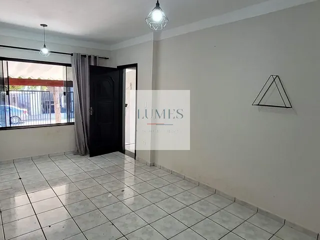 Casa com 300m² 2 quartos e 1 banheiro, à venda, no bairro Cidade Jardim II em Americana