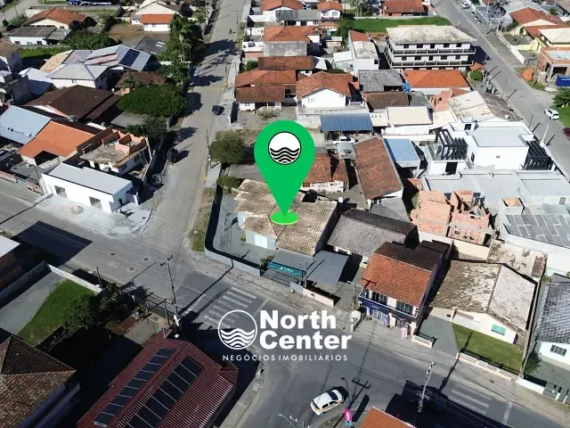 Casa 1 quarto e 1 banheiro, à venda, no bairro Centro em Balneário Barra do Sul