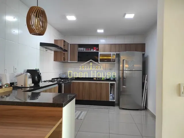 Casa 2 quartos e 3 banheiros, à venda, no bairro Brasilândia em Volta Redonda