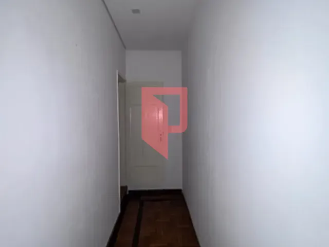 Casa com 166m², para alugar, no bairro Lourdes em Belo Horizonte