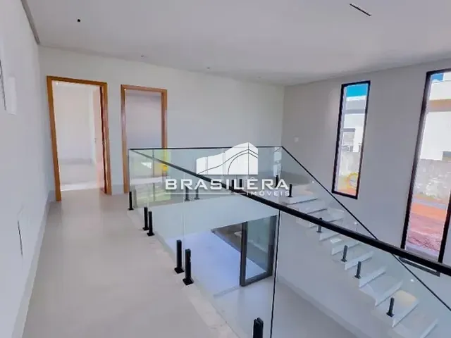 Casa com 300m² 3 quartos e 5 banheiros, à venda, no bairro 03 em Senador Canedo