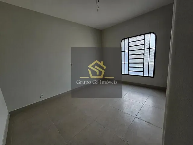 Casa com 400m², para alugar, no bairro Centro em Vinhedo