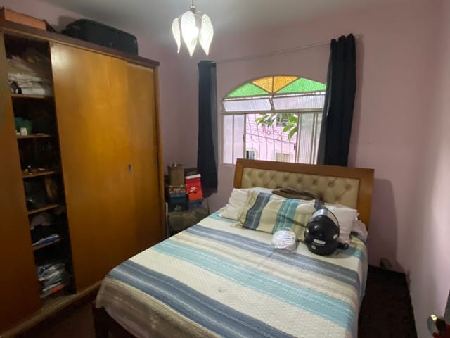 Casa 2 quartos e 1 banheiro, à venda, no bairro Primeiro de Maio em Belo Horizonte