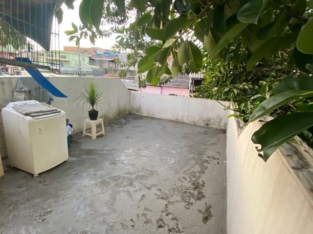 Casa 2 quartos e 1 banheiro, à venda, no bairro Primeiro de Maio em Belo Horizonte