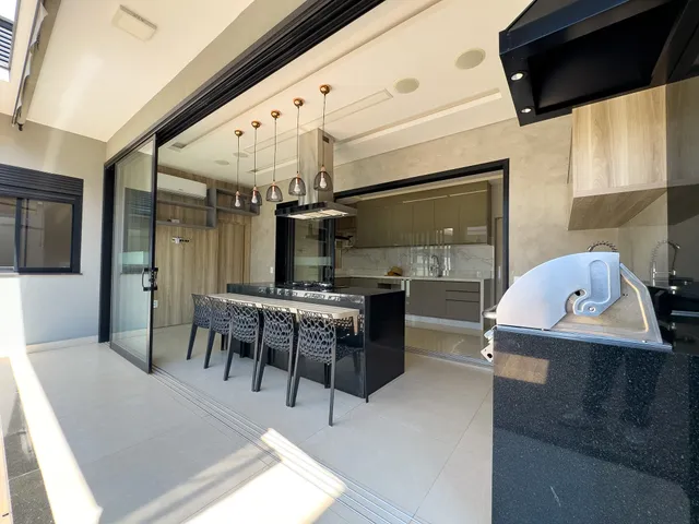 Casa com 300m² 3 quartos e 3 banheiros, à venda, no bairro Jardim Residencial Dona Maria José em Indaiatuba