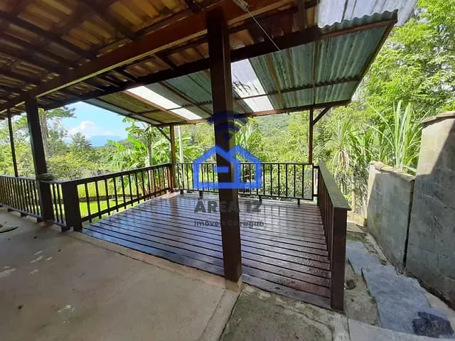 Casa com 480m² 3 quartos e 2 banheiros, à venda, no bairro Capricórnio II em Caraguatatuba