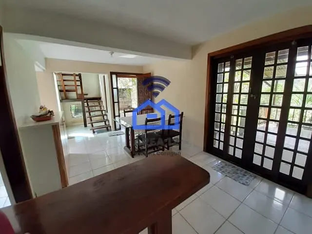 Casa com 480m² 3 quartos e 2 banheiros, à venda, no bairro Capricórnio II em Caraguatatuba