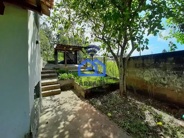 Casa com 480m² 3 quartos e 2 banheiros, à venda, no bairro Capricórnio II em Caraguatatuba