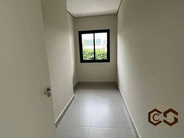 Casa com 1000m² 3 quartos e 5 banheiros, à venda, no bairro Terras de Itaici em Indaiatuba