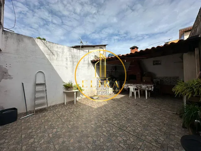 Casa com 300m² 4 quartos e 3 banheiros, à venda, no bairro Jardim Guanabara em Americana