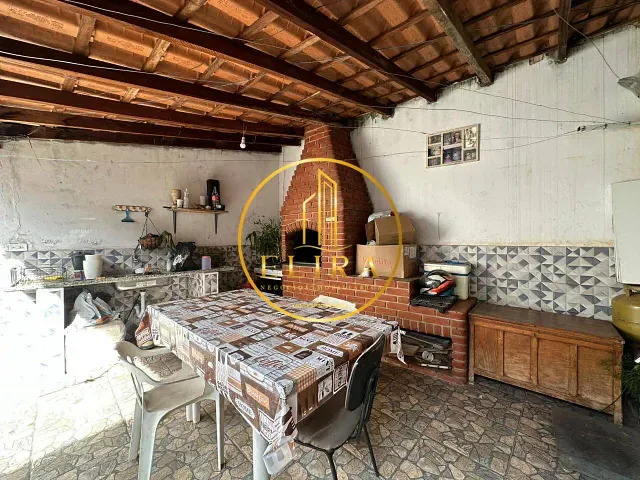 Casa com 300m² 4 quartos e 3 banheiros, à venda, no bairro Jardim Guanabara em Americana