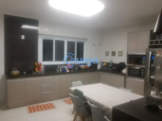 Casa com 300m² 5 quartos e 6 banheiros, à venda, no bairro Condomínio Portal da Serra em Bragança Paulista