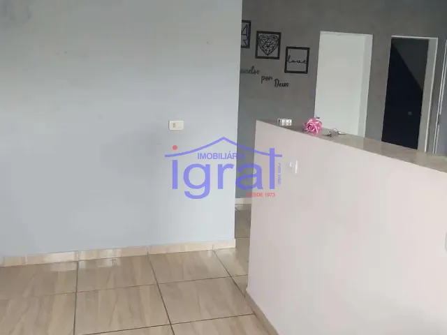 Casa com 298m² 5 quartos e 2 banheiros, à venda, no bairro Cidade Domitila em São Paulo