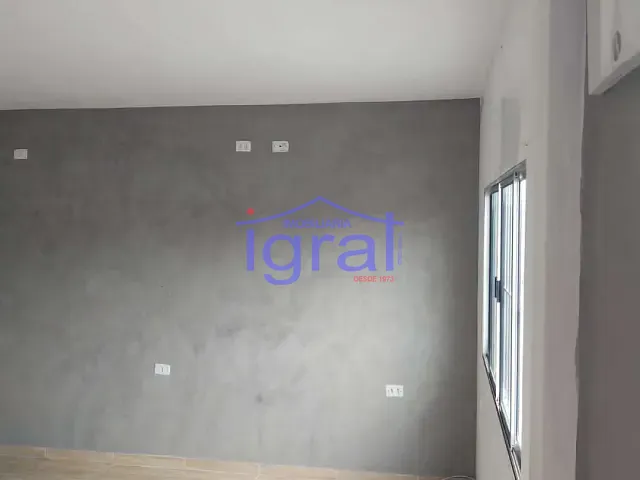Casa com 298m² 5 quartos e 2 banheiros, à venda, no bairro Cidade Domitila em São Paulo