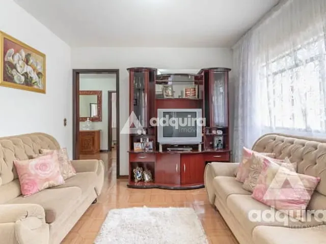 Casa com 627m² 3 quartos e 2 banheiros, à venda, no bairro Contorno em Ponta Grossa
