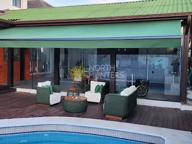 Casa com 450m² 5 quartos e 6 banheiros, para alugar, no bairro Jurerê Internacional em Florianópolis