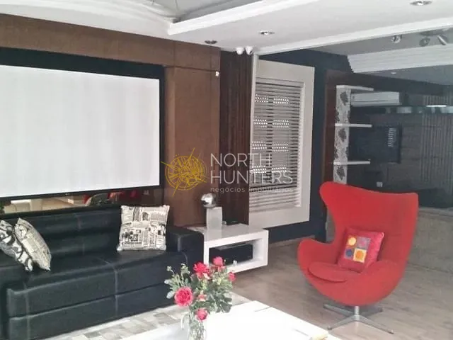 Casa com 450m² 5 quartos e 6 banheiros, para alugar, no bairro Jurerê Internacional em Florianópolis