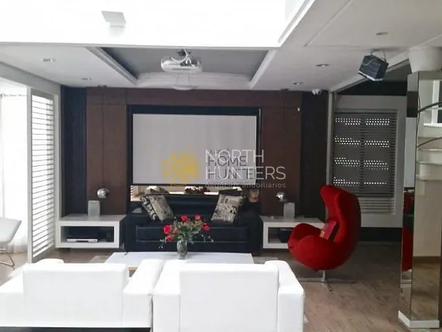 Casa com 450m² 5 quartos e 6 banheiros, para alugar, no bairro Jurerê Internacional em Florianópolis