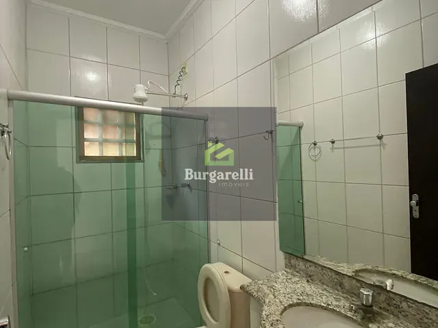 Casa 3 quartos e 1 banheiro, para alugar, no bairro Morada do Sol em Lavras