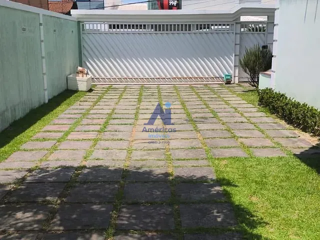 Casa com 400m² 3 quartos e 3 banheiros, à venda, no bairro Campo Grande em Rio de Janeiro
