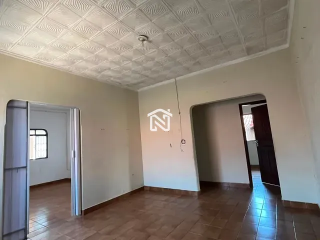 Casa com 420m² 5 quartos e 2 banheiros, para alugar, no bairro Bela Vista em Paraíso do Tocantins