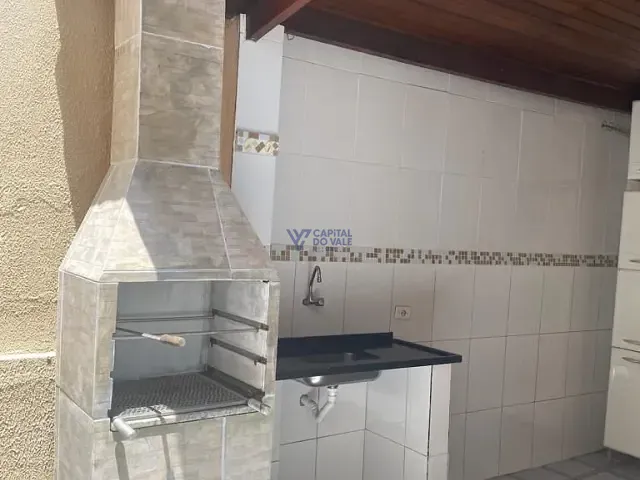 Casa com 125m² 3 quartos e 2 banheiros, à venda, no bairro Jardim das Indústrias em São José dos Campos