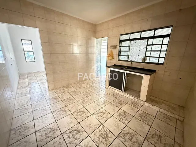 Casa 2 quartos e 1 banheiro, para alugar, no bairro Planalto do Sol em Santa Bárbara D'Oeste