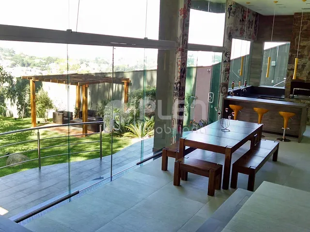 Casa com 929m² 6 quartos e 7 banheiros, à venda, no bairro Jardim Ibiratiba em São Paulo
