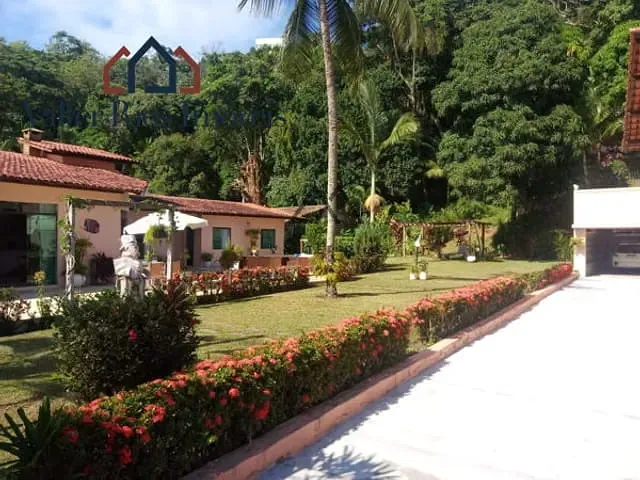 Casa com 2600m² 4 quartos e 5 banheiros, à venda ou para alugar, no bairro Malhado em Ilhéus