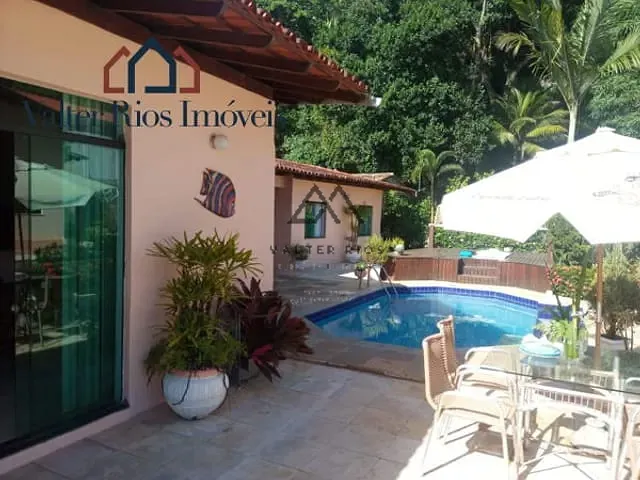 Casa com 2600m² 4 quartos e 5 banheiros, à venda ou para alugar, no bairro Malhado em Ilhéus