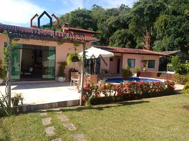 Casa com 2600m² 4 quartos e 5 banheiros, à venda ou para alugar, no bairro Malhado em Ilhéus