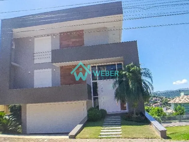 Casa com 300m² 3 quartos e 3 banheiros, à venda, no bairro Primavera em Novo Hamburgo