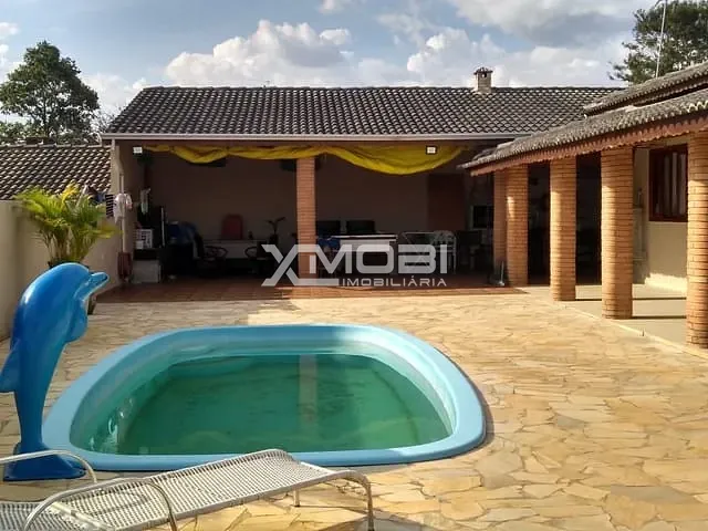 Casa com 1000m² 3 quartos e 3 banheiros, à venda, no bairro Bom Retiro em Jarinu