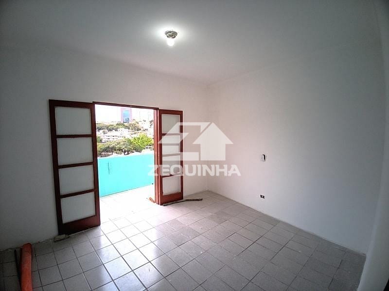 Casa, 2 quartos, 285 m² - Foto 18